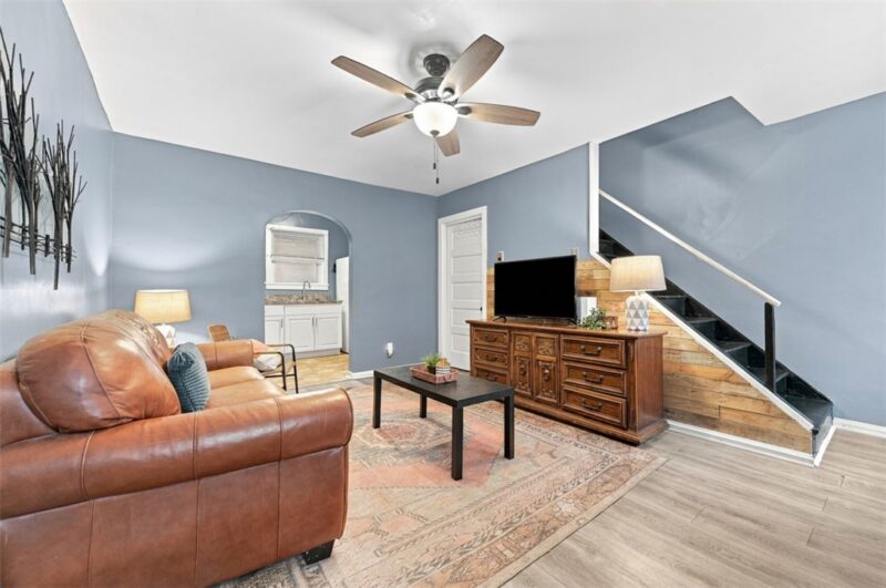 374 Butler Street — photo 4