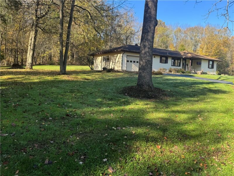 641 Woodland Dr — photo 3