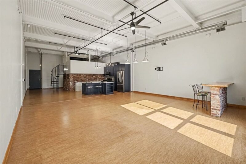 2250 Mary Street 306 — photo 6
