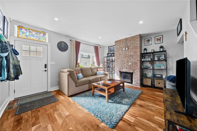 4621 Carroll St — photo 3
