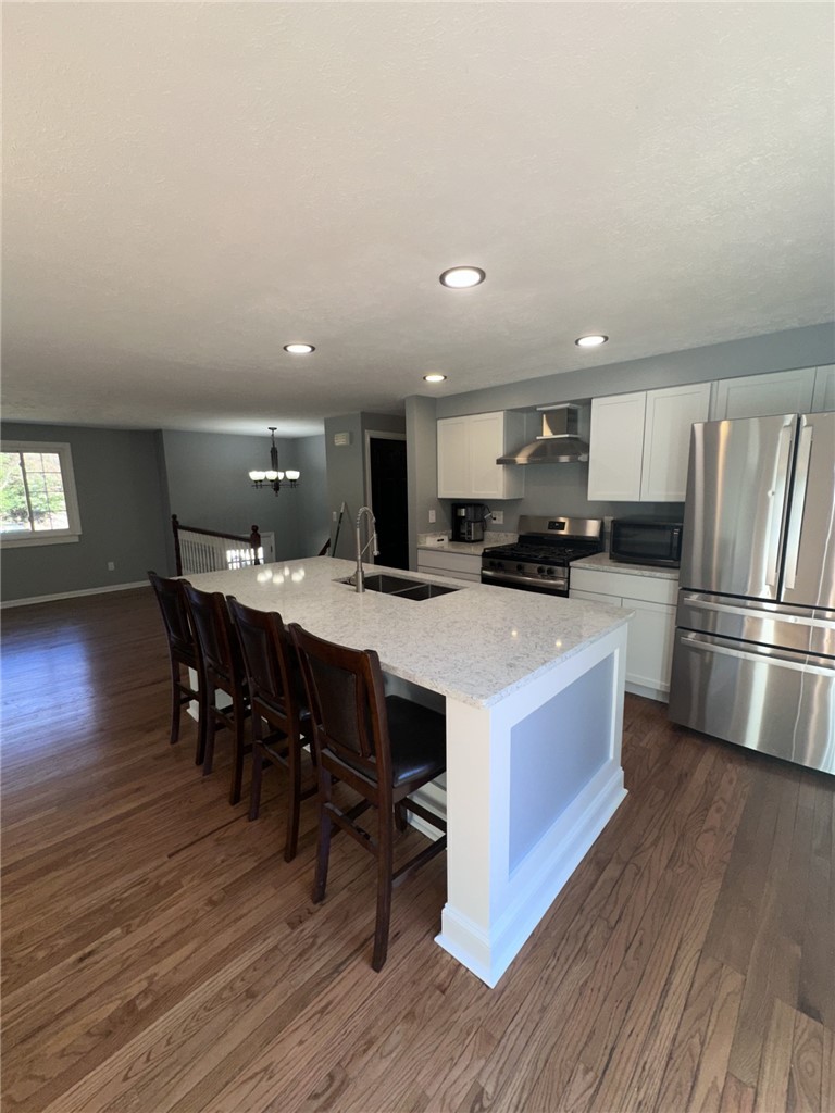 1048 Barnsley Dr — photo 4