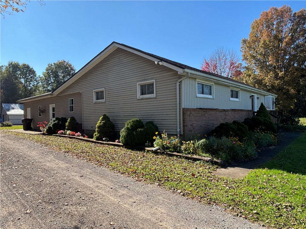 238 Buckwalter Rd — photo 1
