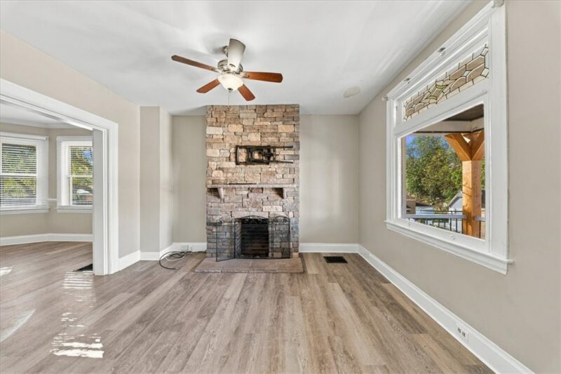 2345 Palm Beach Ave — photo 3