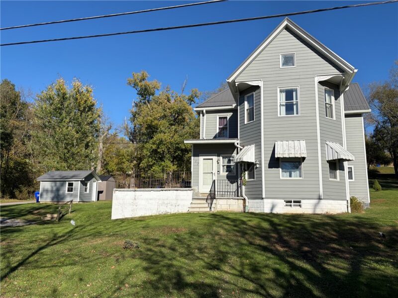 117 7th Ave — photo 2