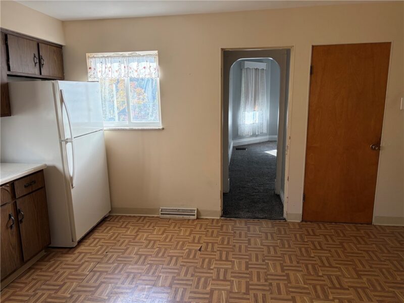 117 7th Ave — photo 7