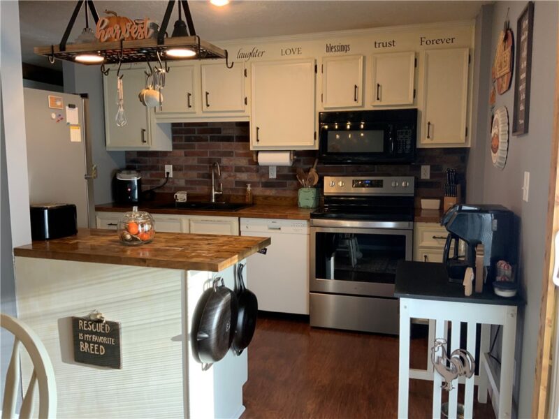 353 Highland Ridge Rd — photo 4