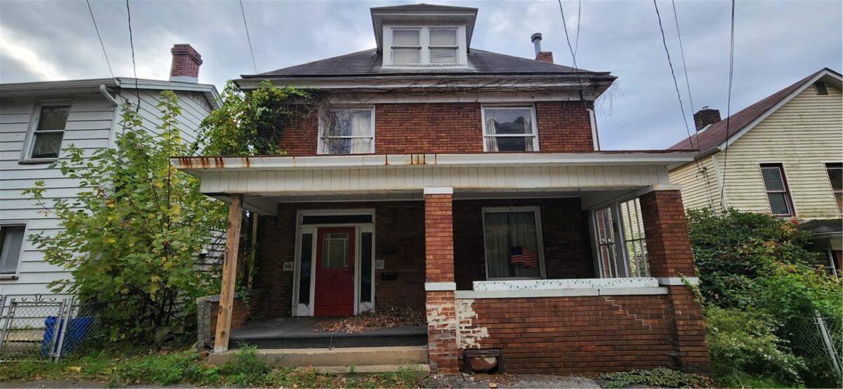 542 Franklin St — photo 1