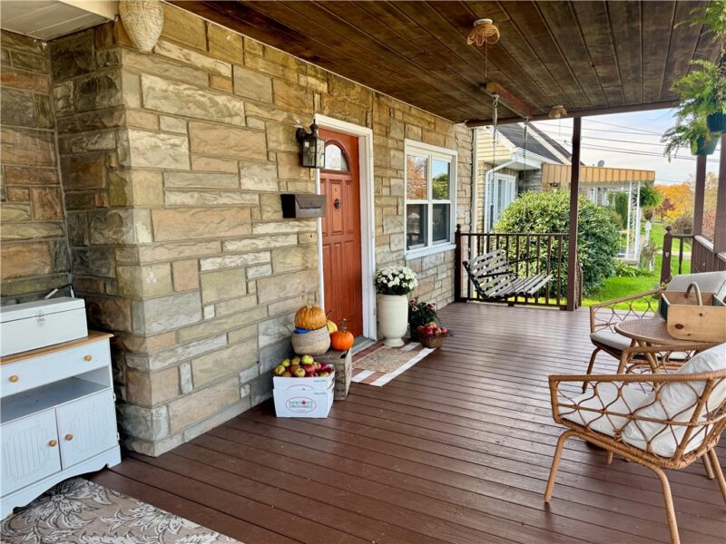 211 Wallula Avenue — photo 2