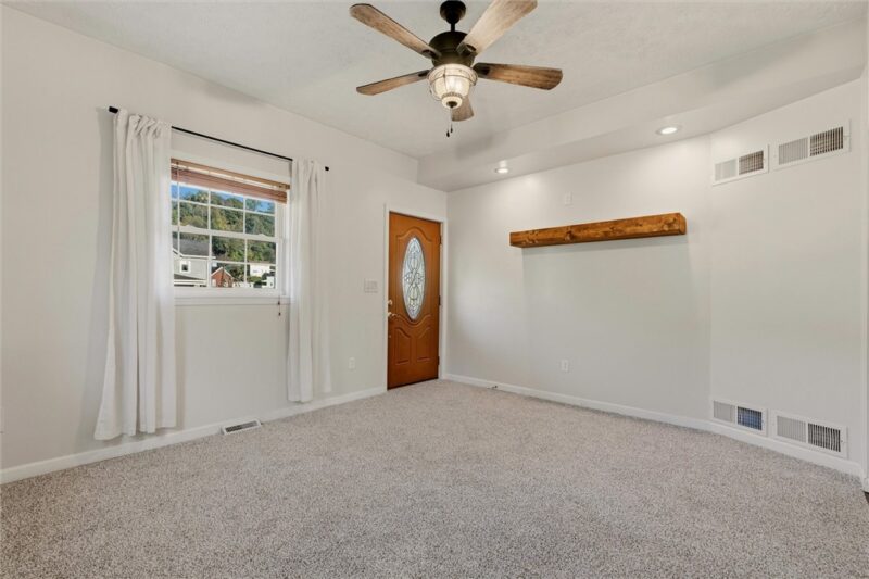 717 Kennedy Ave — photo 4