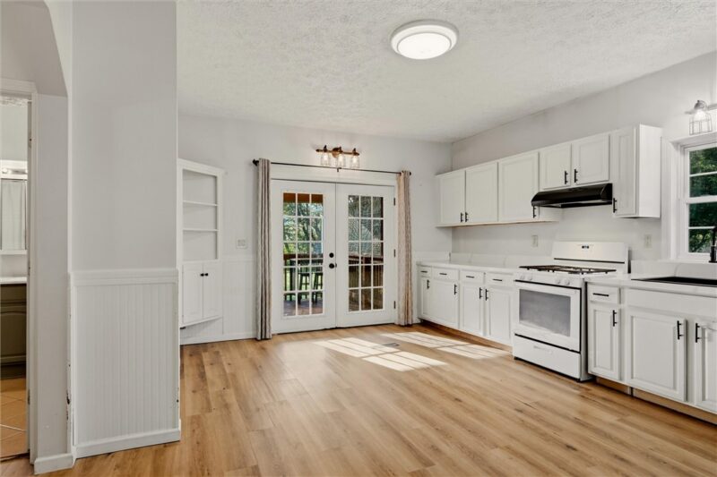 717 Kennedy Ave — photo 5