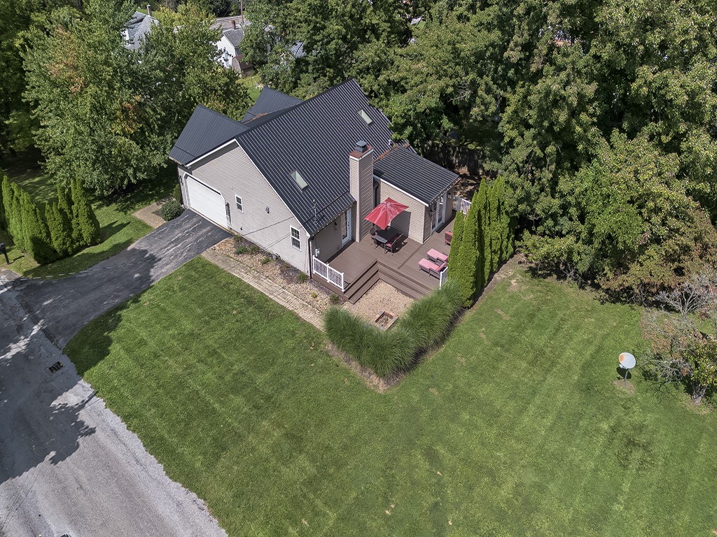 936 Martin Ave — photo 1
