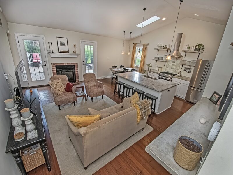 936 Martin Ave — photo 4