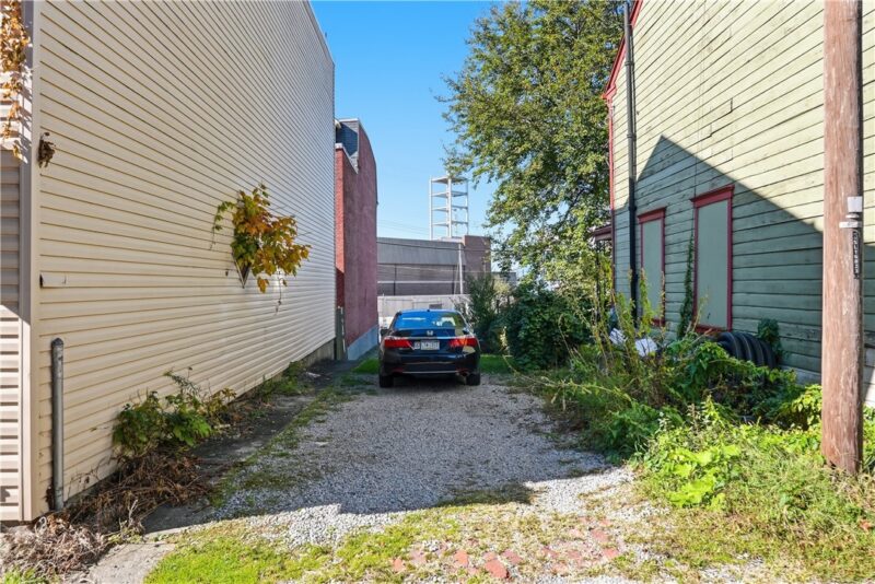 331 38th St — photo 5