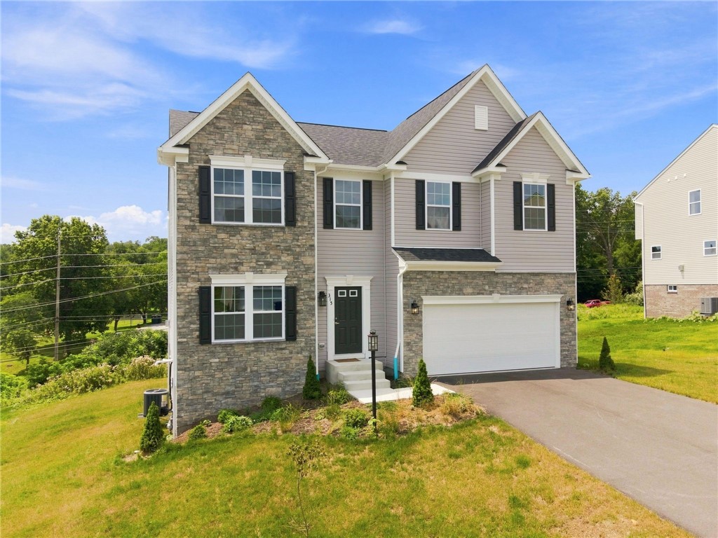 315 William Drive — photo 1