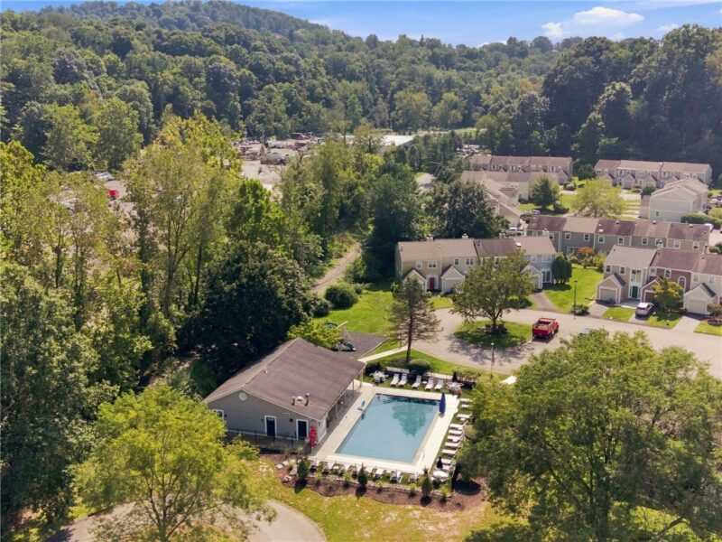 249 Commons Dr — photo 4