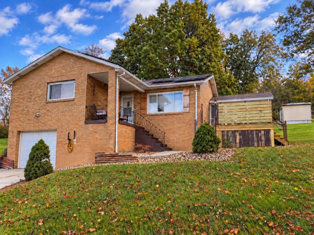 26 Carl AVENUE — photo 1