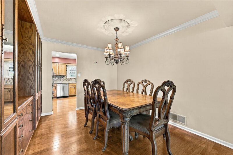225 ALLENBERRY CIRCLE — photo 8