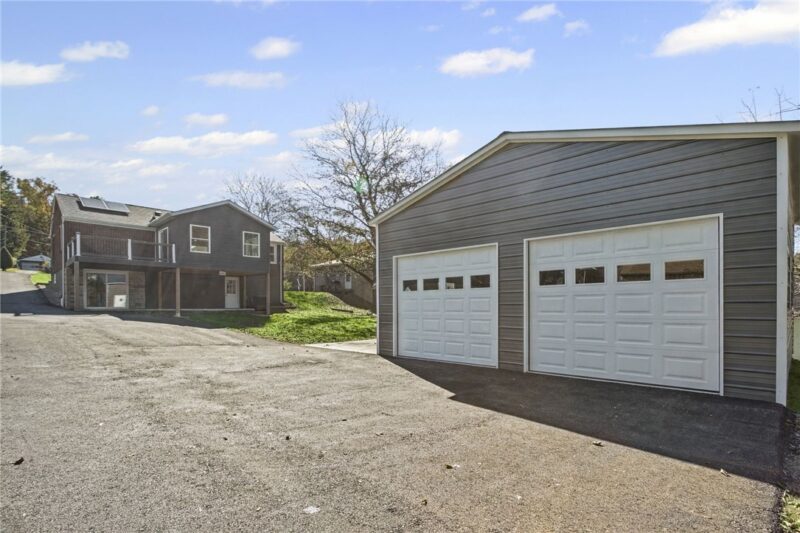 421 Trestle Rd — photo 2