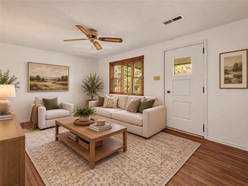 228 Center Ave — photo 4