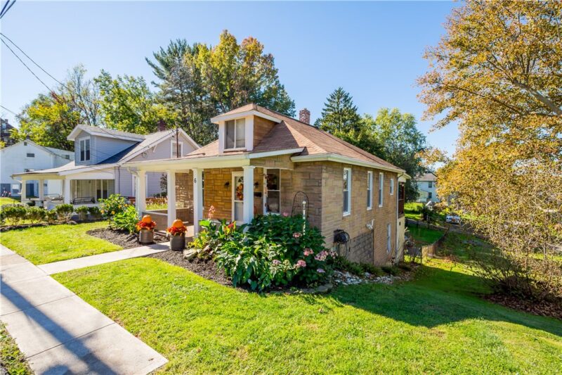 6 Lewis Ave — photo 2