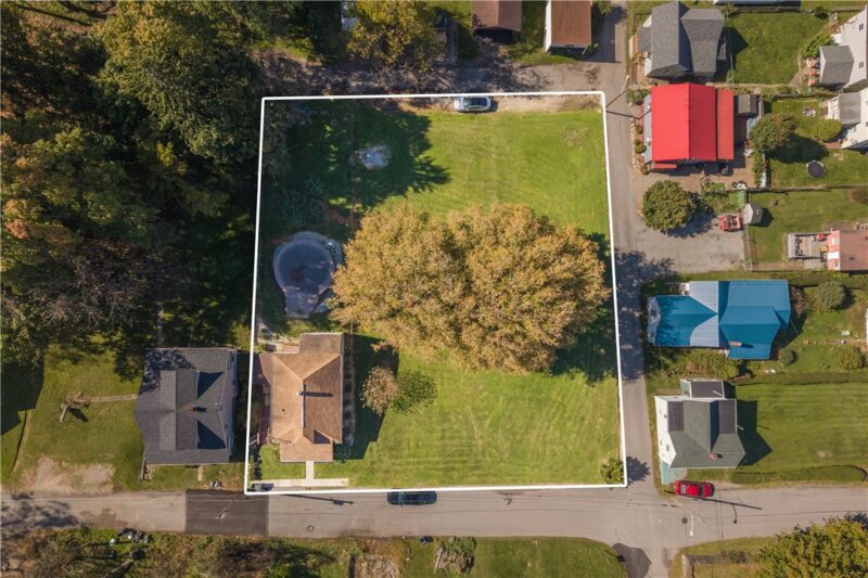 6 Lewis Ave — photo 4