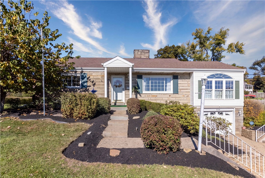 223 Lexington Drive — photo 1