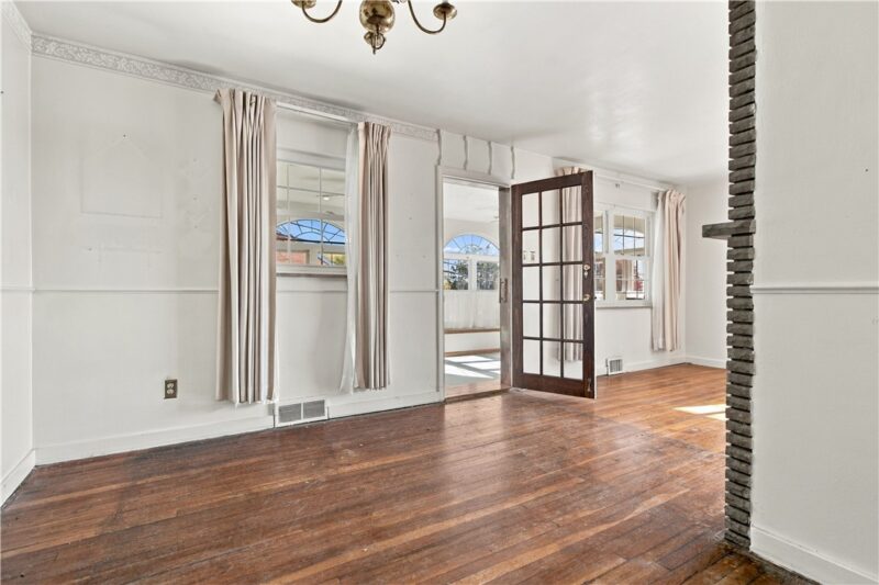 223 Lexington Drive — photo 7