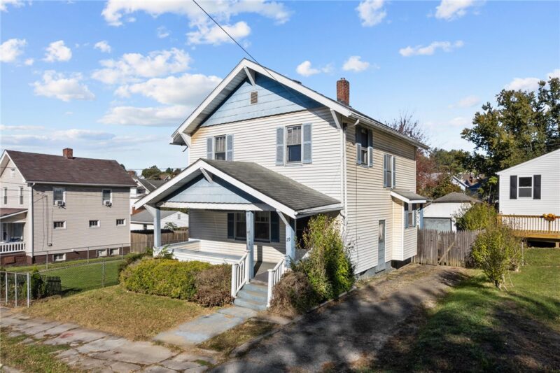 29 E Hallam Ave — photo 2