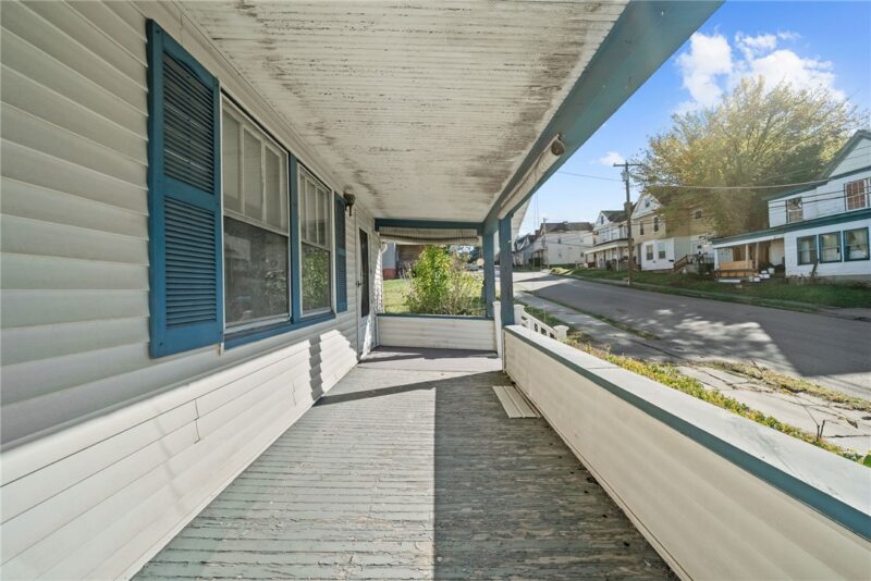 29 E Hallam Ave — photo 4