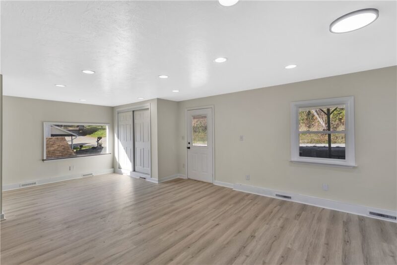 1251 Patton Dr — photo 5