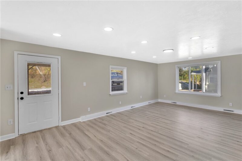 1251 Patton Dr — photo 6