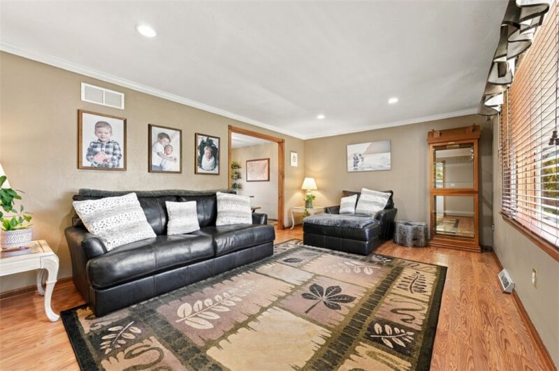 317 Laddie Dr — photo 8
