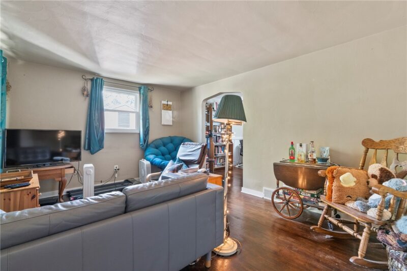 2703 Philadelphia Ave — photo 2