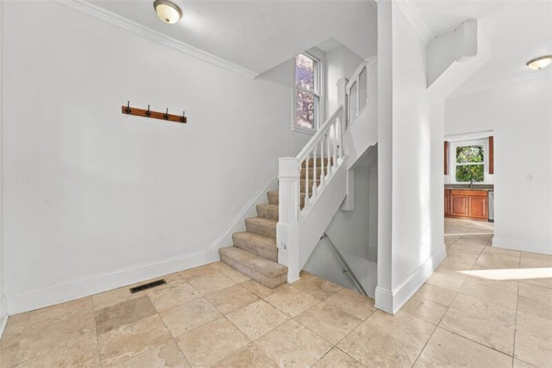 1880 Clayton Ave — photo 6