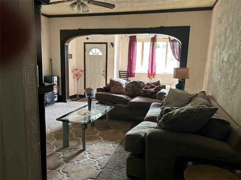 1812 Maplewood Ave — photo 4