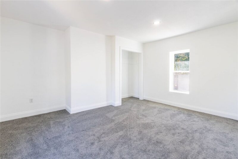753 Center Ave — photo 6