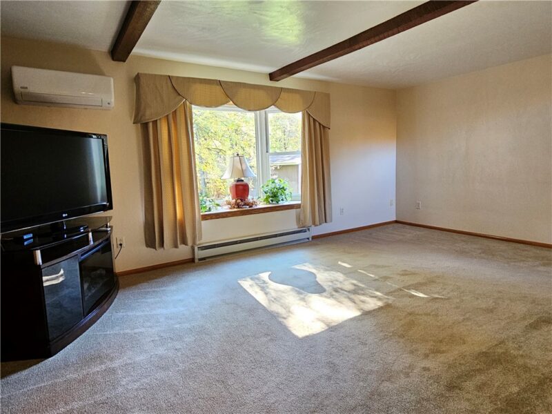 318 Euclid Rd — photo 6