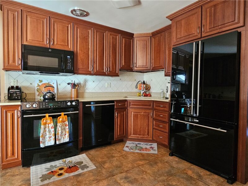 318 Euclid Rd — photo 7