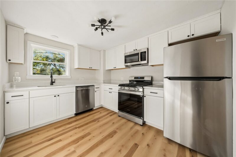 3942 Vinceton St — photo 8