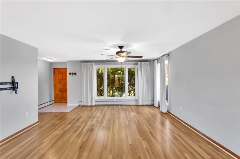 1345 Bechtel St — photo 4