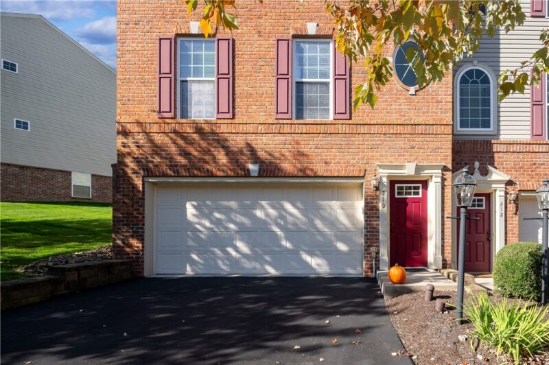 210 Broadstone Dr — photo 4