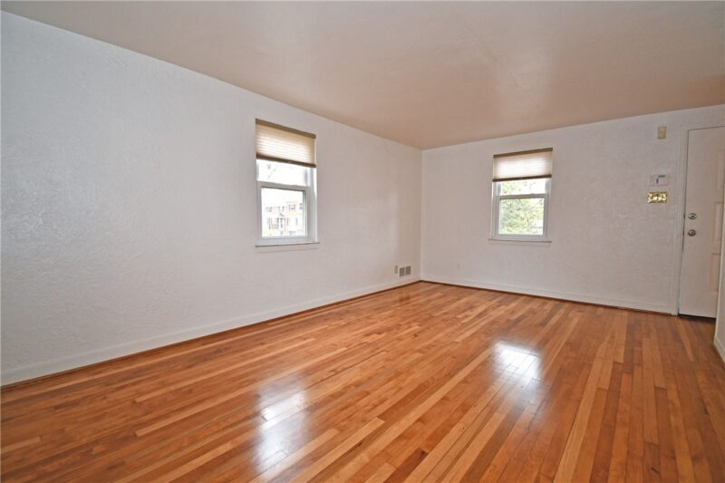 1568 Bellaire Pl — photo 4