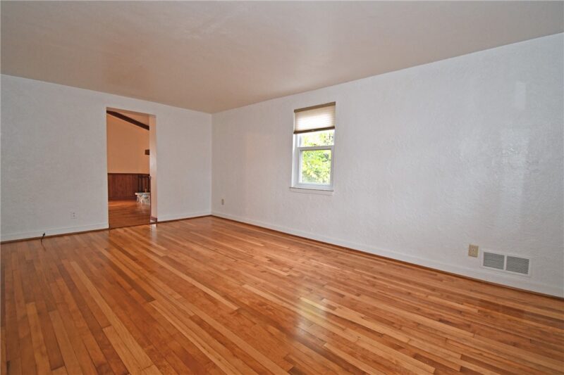 1568 Bellaire Pl — photo 5