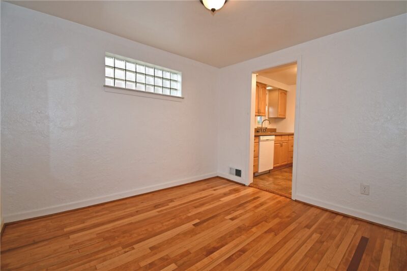 1568 Bellaire Pl — photo 8