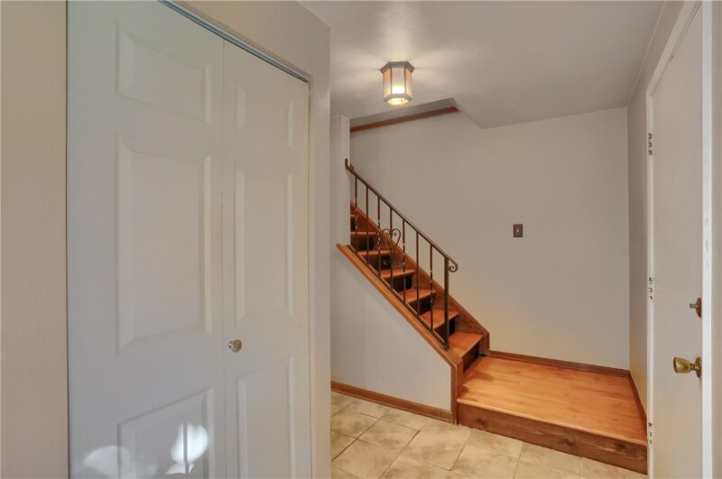 340 Seminole Ave — photo 3