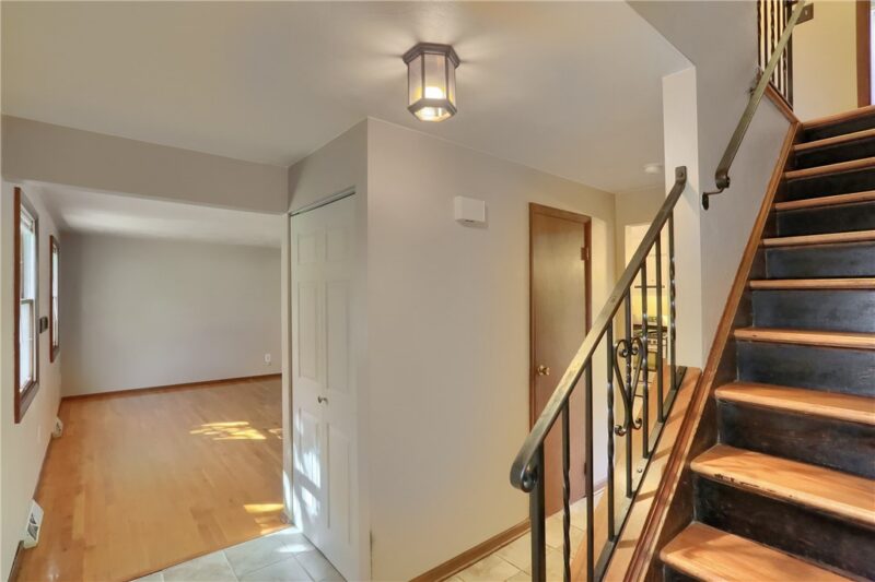 340 Seminole Ave — photo 4
