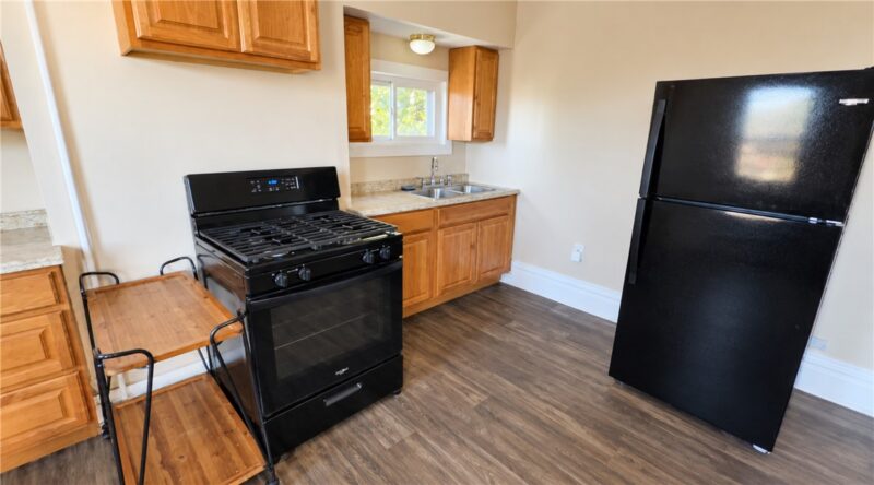 164 Grant Ave — photo 5