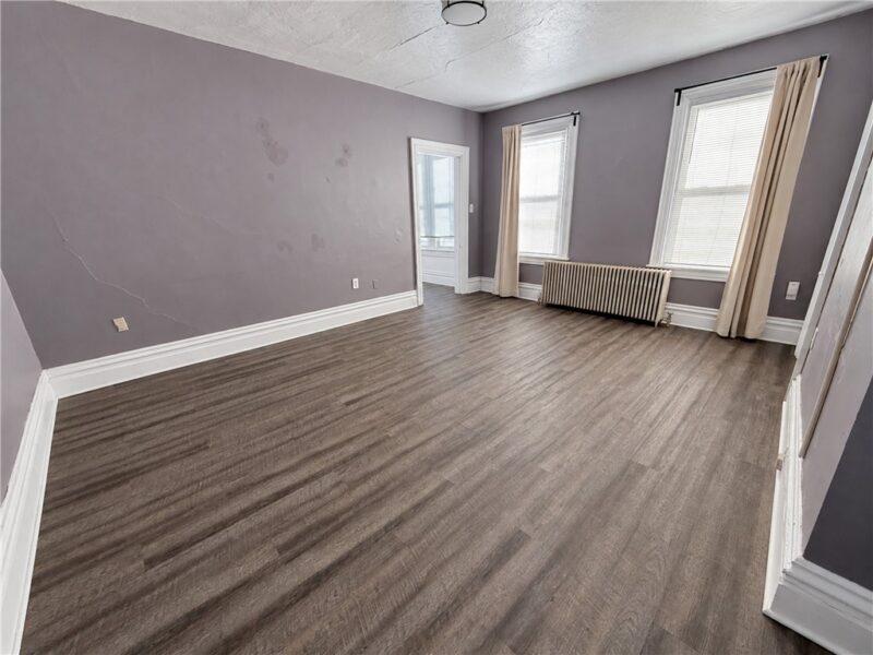 164 Grant Ave — photo 8