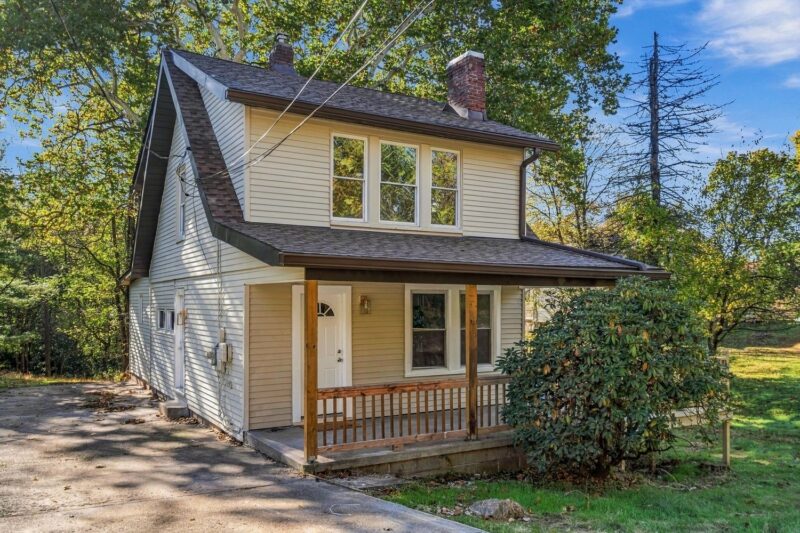 162 Stephens LANE — photo 2