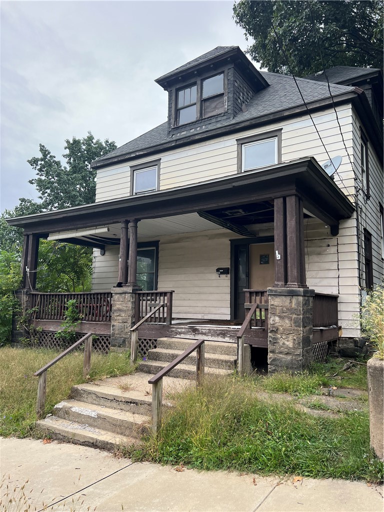 705 Court St — photo 1